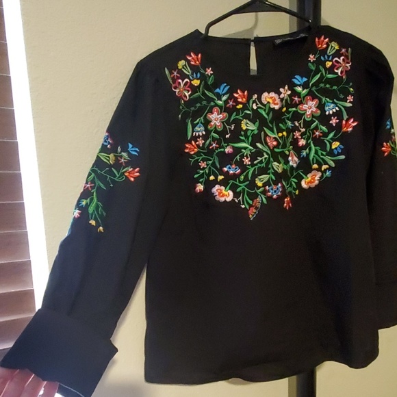 Blouse - Picture 3 of 4